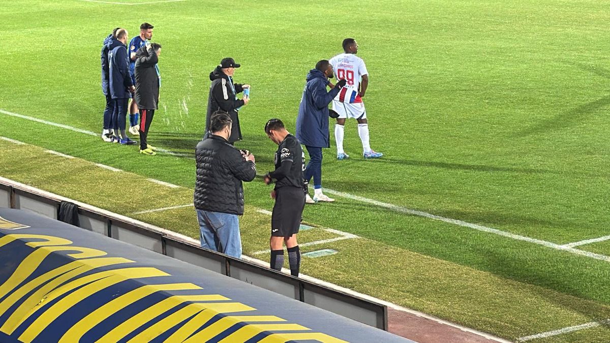 Moment rar în Unirea Slobozia - Oțelul Galați! Arbitrul a avut nevoie de schimbare