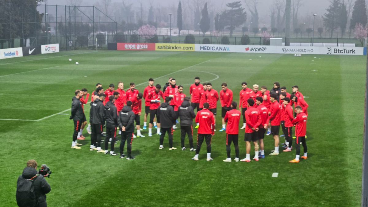 Arda Guler, absent de la antrenamentul lui Montella! Ultimele detalii de la baza Turciei: 3 jucători cu probleme, unul urmează să fie trimis acasă, altul e în mare pericol