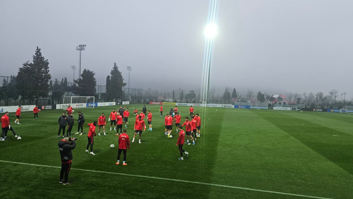 Arda Guler, absent de la antrenamentul lui Montella! Ultimele detalii de la baza Turciei: 3 jucători cu probleme, unul urmează să fie trimis acasă, altul e în mare pericol