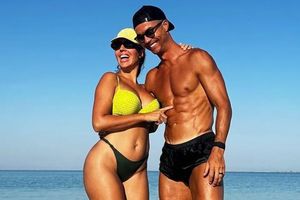 Fotografia extravagantă care a costat 17 milioane de euro! » Ultima fiță a celebrului cuplu s-a viralizat instant