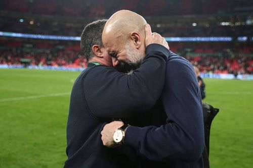 Pep Guardiola, din nou cu zgârieturi în zona urechii / Foto: Imago