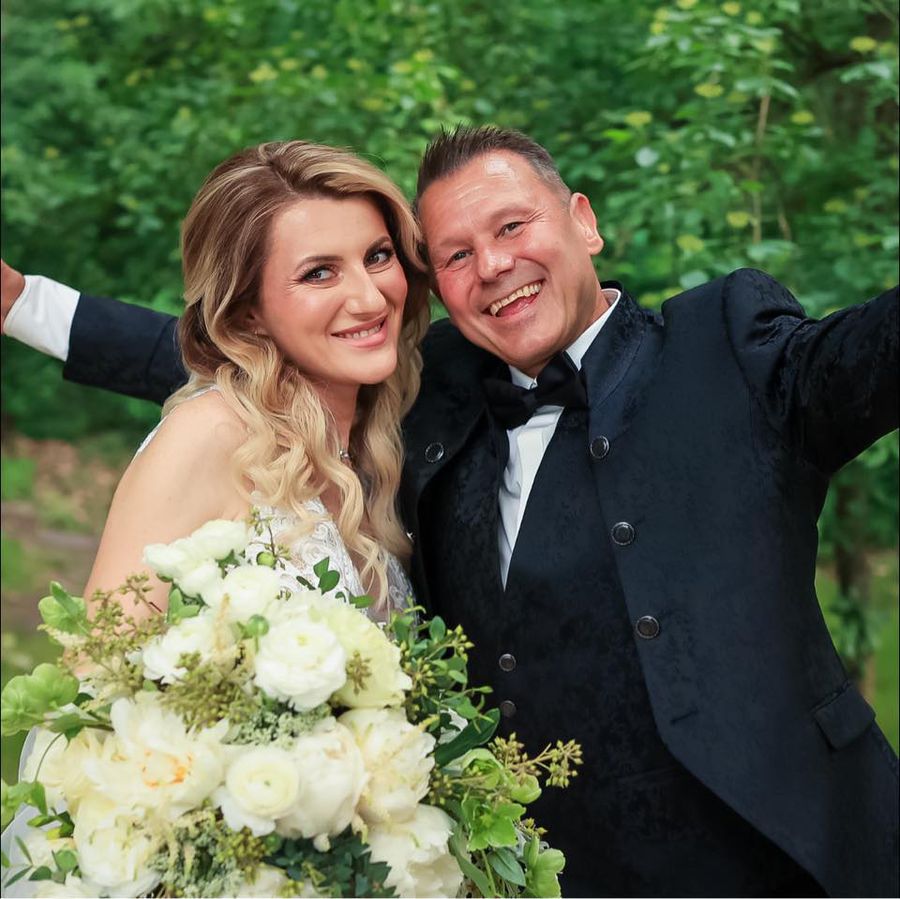 Neubert e căsătorit cu o româncă, Andreea, foto: facebook.com/cinca.andreea.3 „Imigranții l-au băgat în comă în 5 minute!” » Neamțul celebru din România critică DRASTIC Germania: „Acesta e adevărul! Sunt creștin, nu vreau să fim țară musulmană”