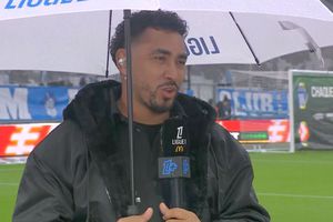 Adio, fotbal! La 38 de ani, Dimitri Payet și-a anunțat în lacrimi retragerea