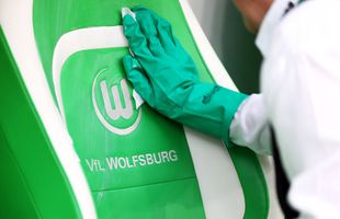 Gladbach - Wolfsburg, programat azi, e duel pentru cupele europene!