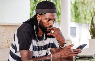 CORONAVIRUS. Emmanuel Adebayor: „Sunt banii mei și nu donez nimic, că doar n-am adus eu virusul în țară!”