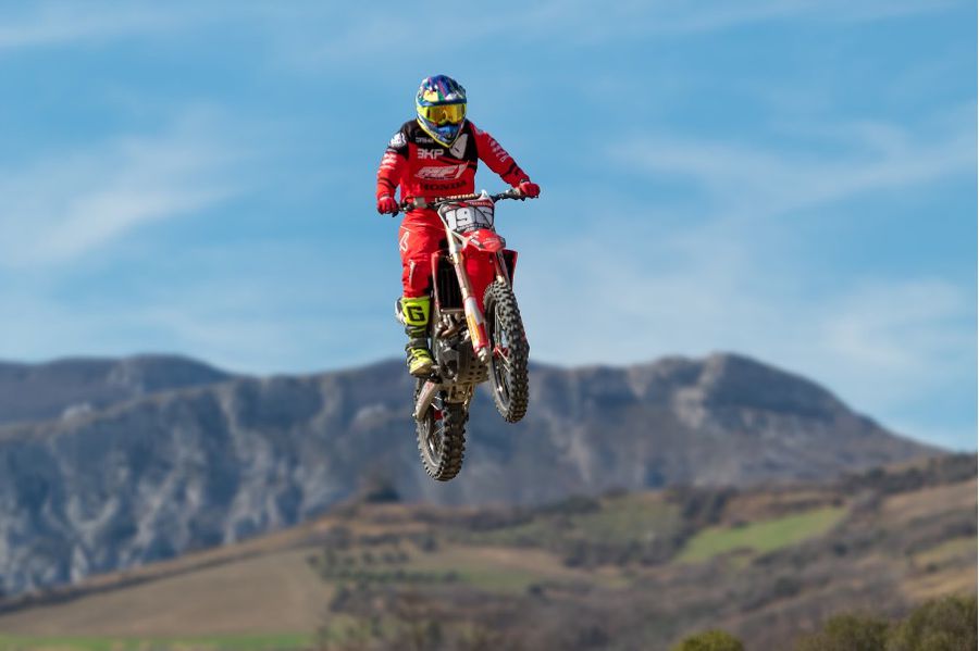 Ce trebuie să știm despre căștile moto?