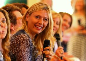 „Primesc și eu un Porsche?!” » Maria Sharapova, abordată de un jucător celebru. Replica dată în hohote de râs