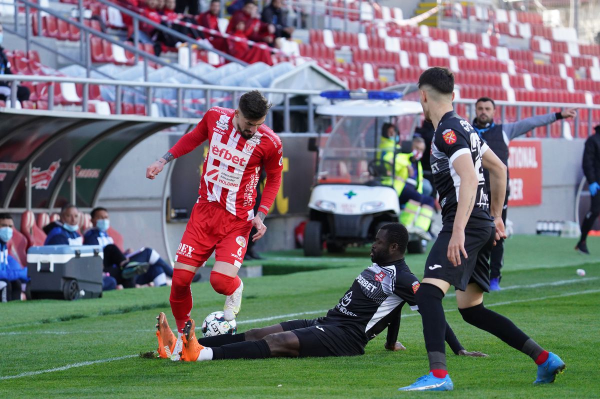 UTA - Hermannstadt 0-1 » Surpriză mare în play-out, după un gol improbabil! Clasamentul actualizat