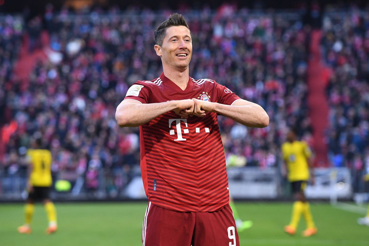 Bayern Munchen și restul » Bavarezii au câștigat al 10-lea titlu la rând în Bundesliga, după 3-1 cu Borussia Dortmund