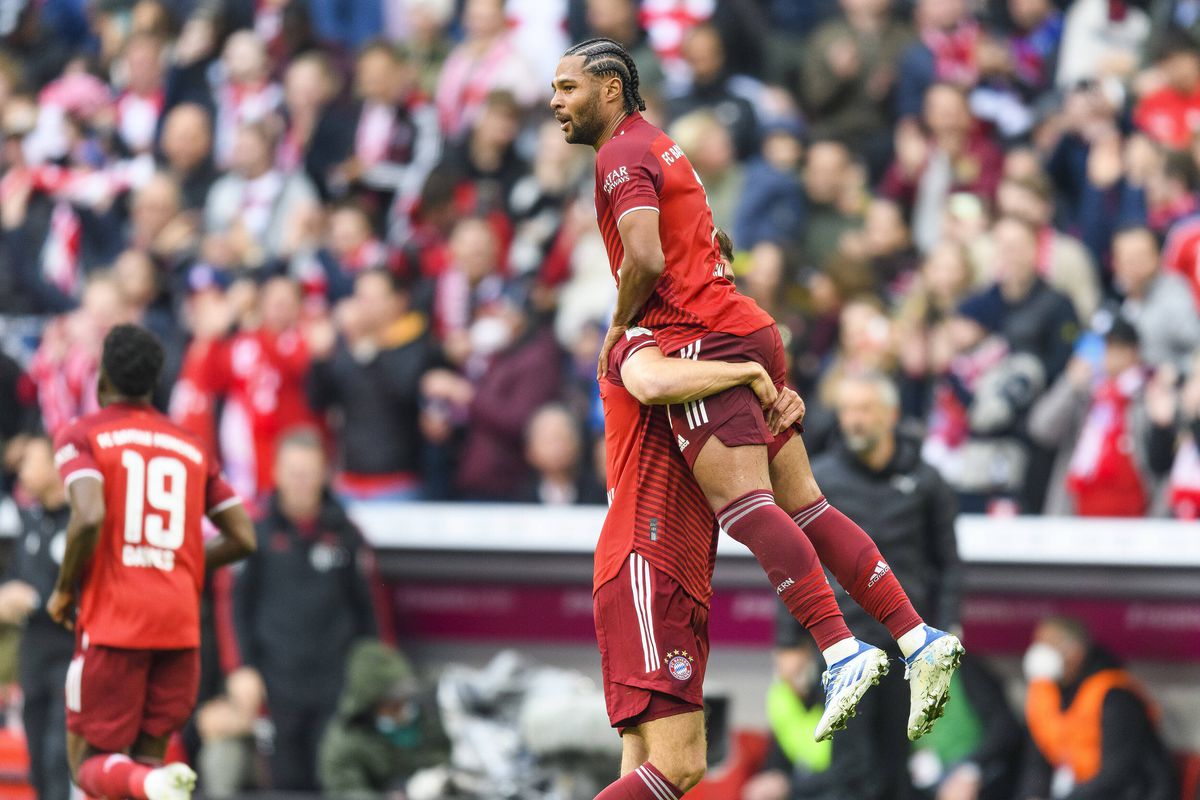 Bayern Munchen și restul » Bavarezii au câștigat al 10-lea titlu la rând în Bundesliga, după 3-1 cu Borussia Dortmund