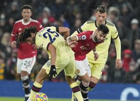 Arsenal - Manchester United, derby pentru un loc de Champions League »  Echipe de start + Cote la pariuri