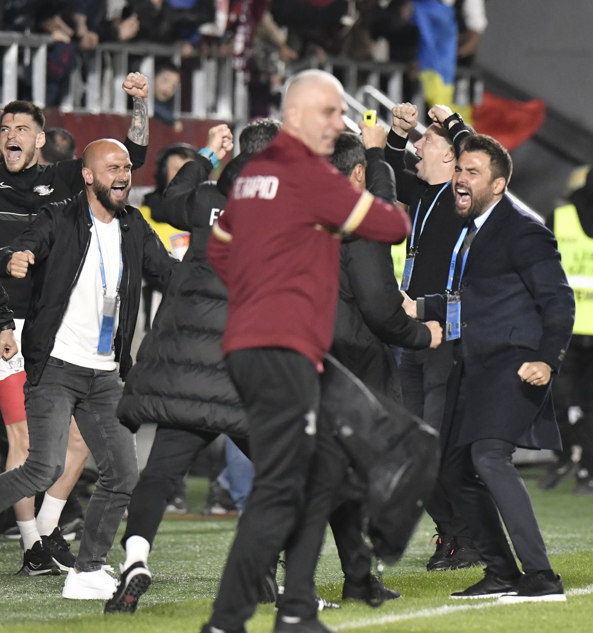 Adi Mutu, pe urmele lui Mircea Lucescu » La 3 lungimi de recordul fostului antrenor de la Rapid