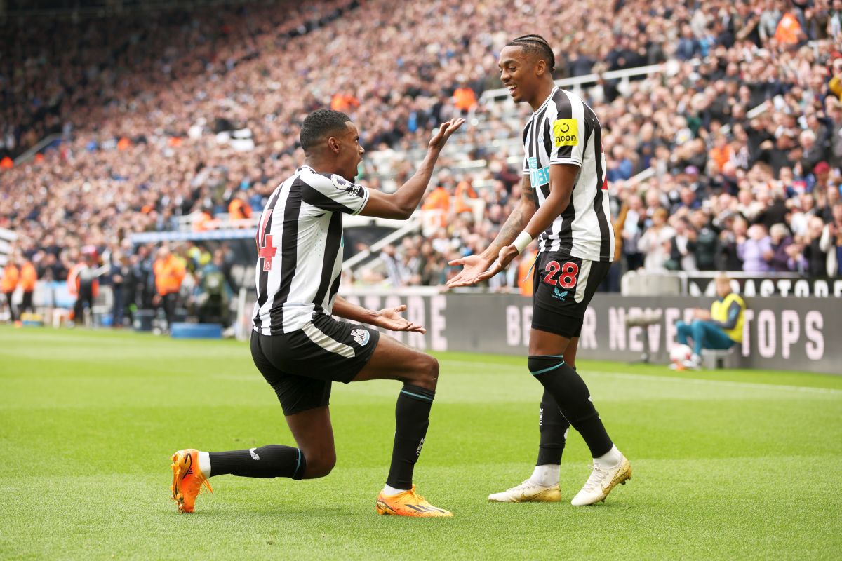 Newcastle - Tottenham, meci de povestit nepoților în Premier League!