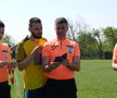 Au curs sute de litri de bere la derby-ul liderului din Dâmbovița: „Suntem ca nea Gigi, toți sunt împotriva noastră” + Scandal cu arbitrul: „Ai luat bani de la ăștia? Ți-au dat primă de Paște?”