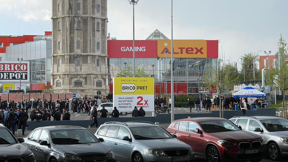 Mititelu jr., mesaj tăios la pauza meciului Rapid - FCSB: „Distrugerea fotbalului românesc prin manevrarea arbitrajului”