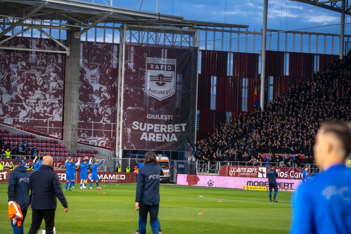 Mititelu jr., mesaj tăios la pauza meciului Rapid - FCSB: „Distrugerea fotbalului românesc prin manevrarea arbitrajului”