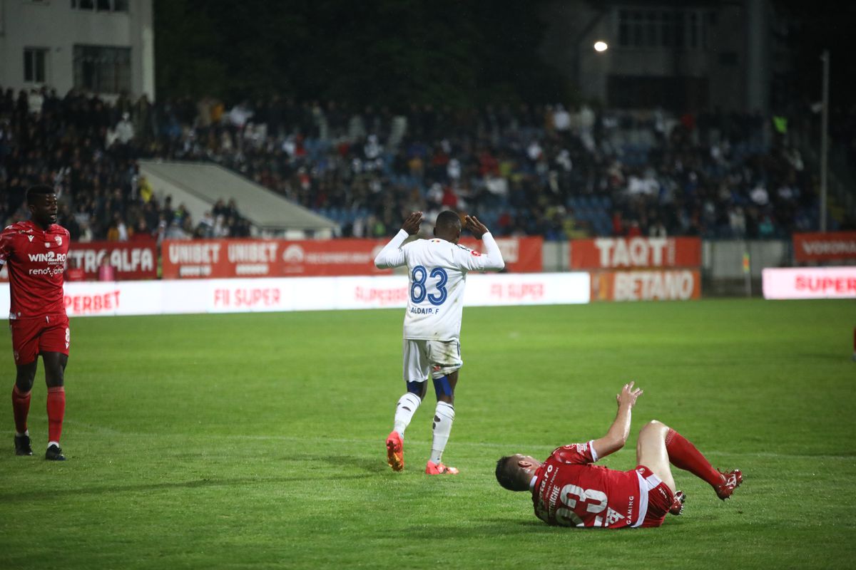 Mesaj virulent al jucătorilor lui Dinamo: „Deja e penibil, ceva nu e în regulă!”