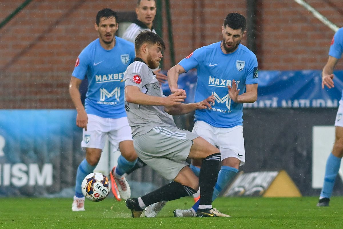 Operat, nu a jucat deloc în 2024! Tatăl lui, fost fotbalist, vine cu dezvăluiri de ultimă oră