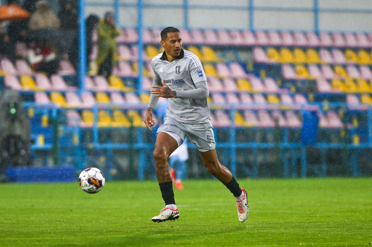 Schimbare à la Gigi în Superligă » L-a scos de pe teren la 27 de minute după ce-l băgase! Explicațiile antrenorului pentru GSP