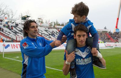 Legătura surprinzătoare dintre vedeta Turciei și antrenorul FCSB! Calhanoglu, prieten apropiat cu Elias Charalambous