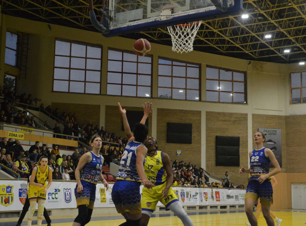 Constanța e campioană în premieră la baschet feminin » A spulberat echipa Aradului chiar la ea acasă