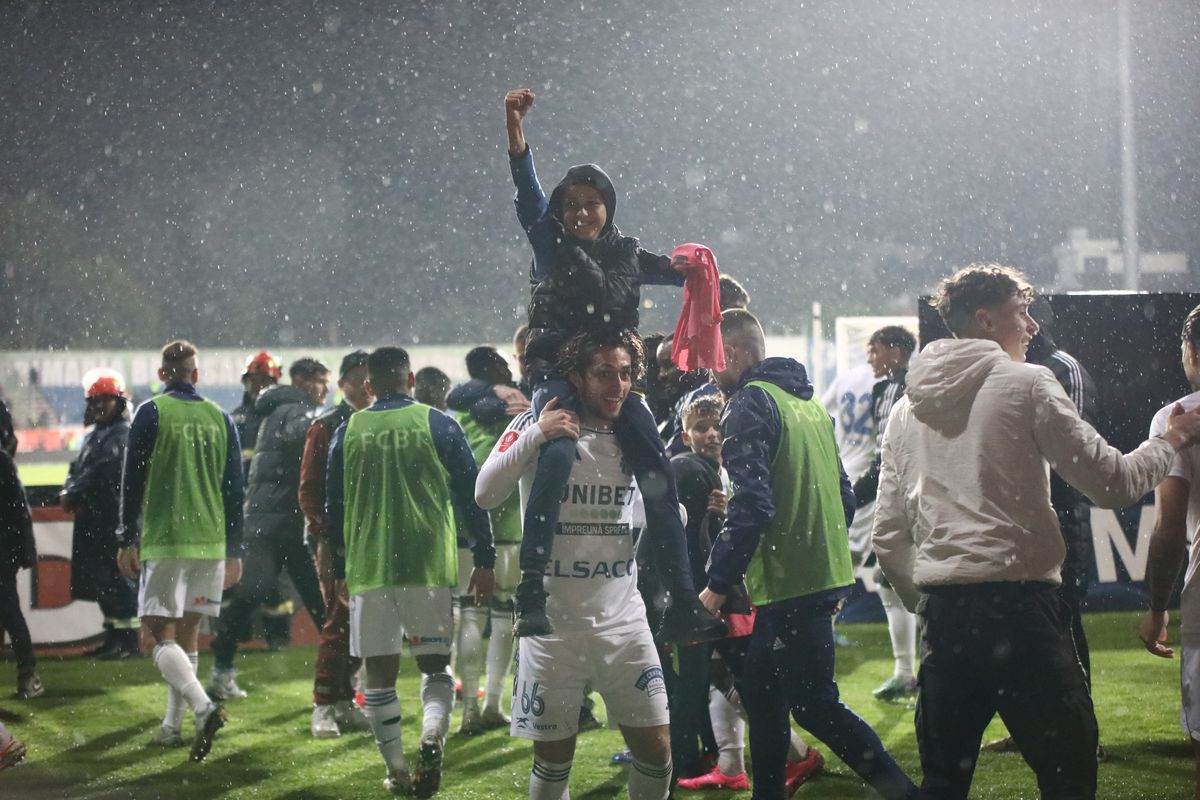 „Indolență și nesimțire” » 3 titulari puși la colț de legenda lui Dinamo: „Tu îți faci mendrele acolo?”. Nici Kopic n-a scăpat