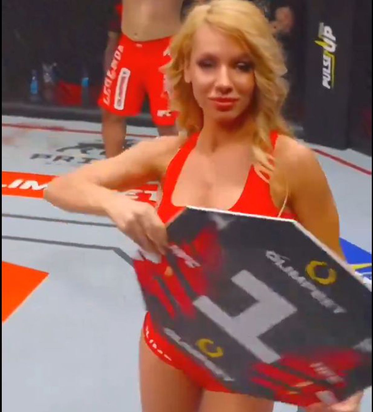 Prima reacție a lui Ali Heibati după ce a fost suspendat pe viață după ce a lovit o ring girl