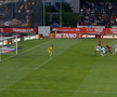 A fost sau nu ofsaid? Golul marcat de Dinamo a fost anulat, dar reluările nu sunt deloc clare
