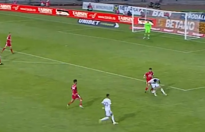 Greșeală incredibilă în FC Botoșani - Dinamo » Cum s-au făcut de râs Velkovski și Moura