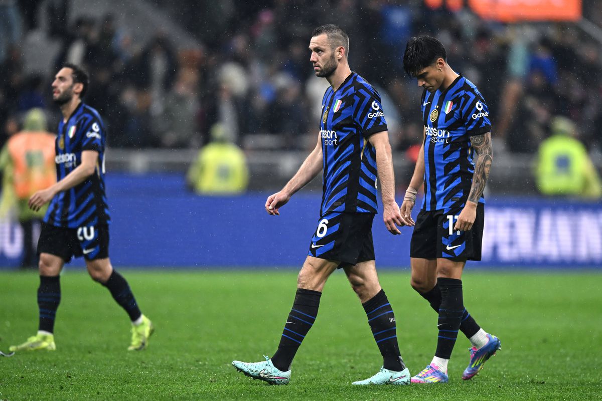 Scor șocant în Inter - Milan » „Nerazzurrii” renunță la visul „triplei”, iar „diavolul milanez” își poate salva sezonul