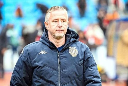 Laurențiu Reghecampf, pregătit să revină! Clubul pune pe masă un contract de 1,4 milioane de dolari