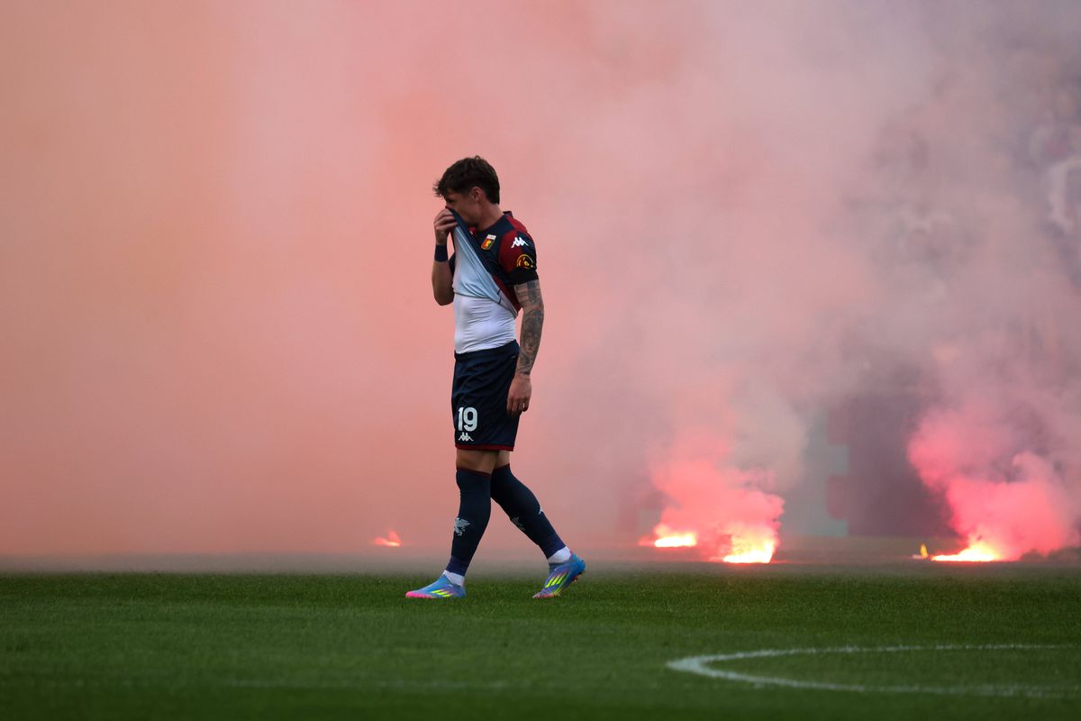 Dan Șucu are probleme cu suporterii și în Italia » Ultrașii celor de la Genoa au făcut HAOS cu Lazio