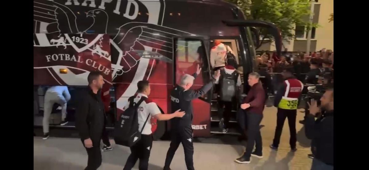 Marius Șumudică și-a anunțat demisia de la Rapid în fața fanilor