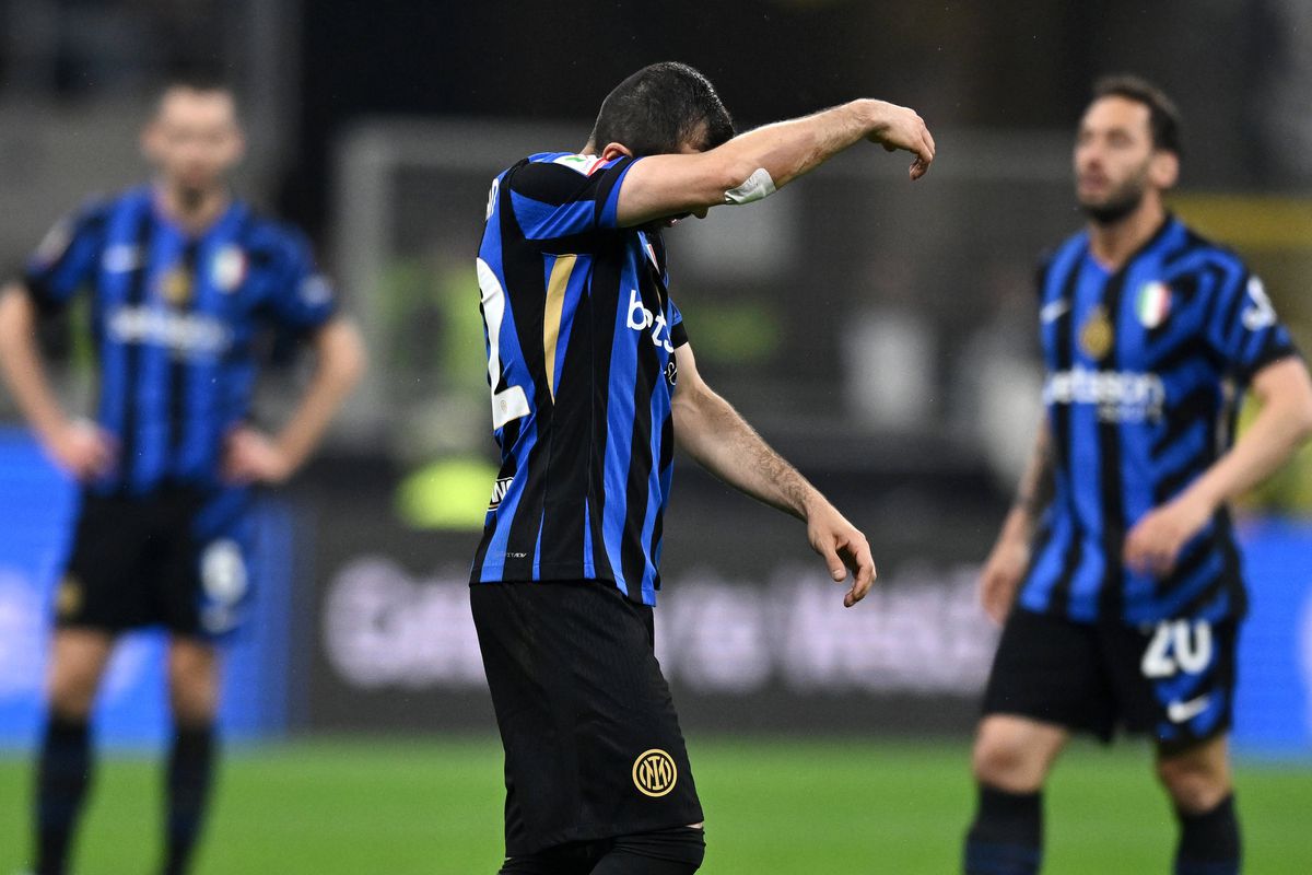 Scor șocant în Inter - Milan » „Nerazzurrii” renunță la visul „triplei”, iar „diavolul milanez” își poate salva sezonul