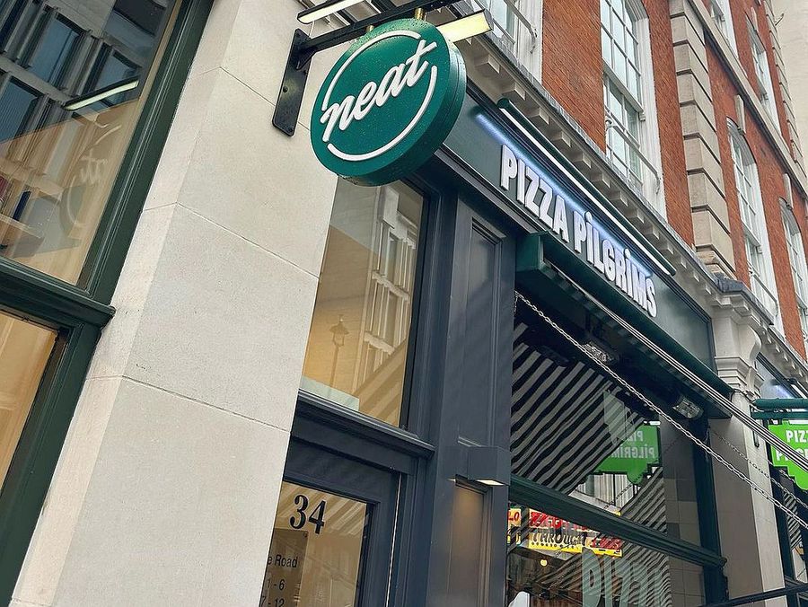 Lewis Hamilton îşi închide afacerea » Pierderi de 7,9 milioane de lire sterline