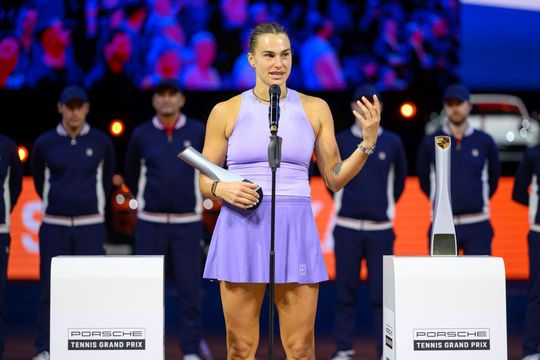 Aryna Sabalenka, ținând un discurs după finala Stuttgart Open/Foto: Getty Images