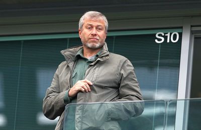 Roman Abramovich rupe, în sfârșit, tăcerea: forțat să vândă Chelsea, otrăvit în 2022?