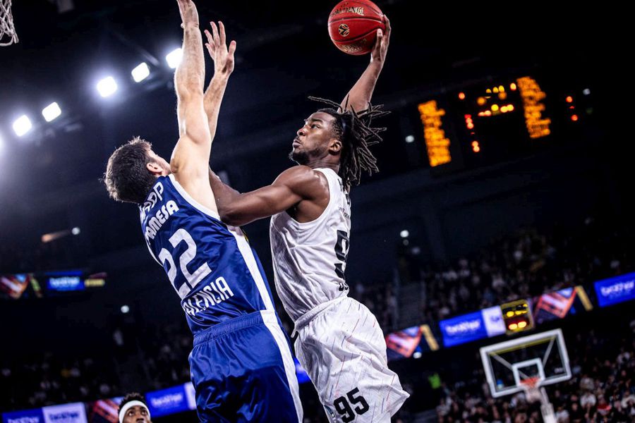 Detalii din NBA și din culisele naționalei Franței de la spectaculosul fundaș al lui U-BT Cluj-Napoca: „Acolo nu poți să nu dai 100% zilnic”