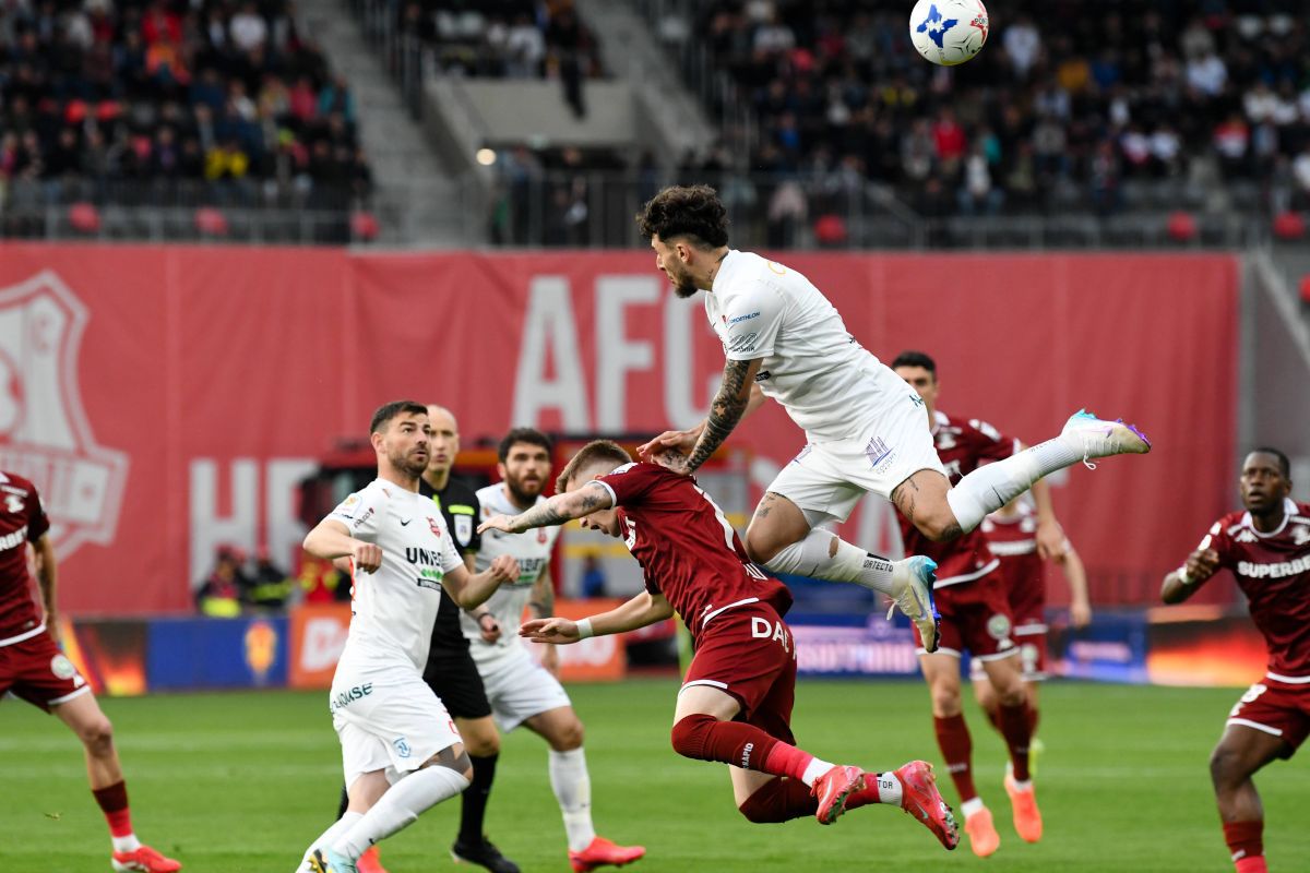 „Stai liniștit, profesore, o să dau gol când trebuie!” » Eroul lui Hermannstadt cu Rapid a dezvăluit discuția cu Marius Măldărășanu