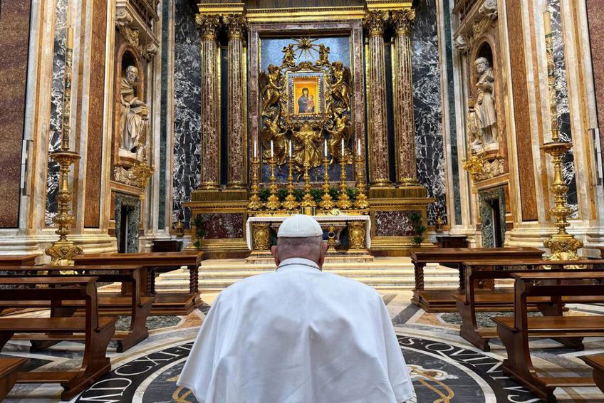Papa Francisc avea o conexiune specială cu Basilica Santa Maria Maggiore din Roma / FOTO: Imago Images