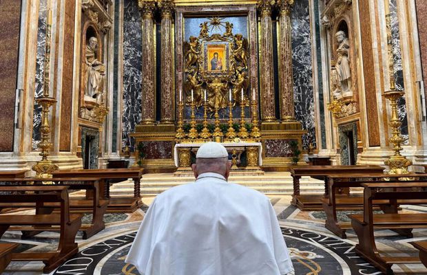 Antrenorul român era la Roma în ziua morții Papei Francisc: „«Mamă-mamă»! Am aflat chiar când am ajuns la Santa Maria Maggiore”