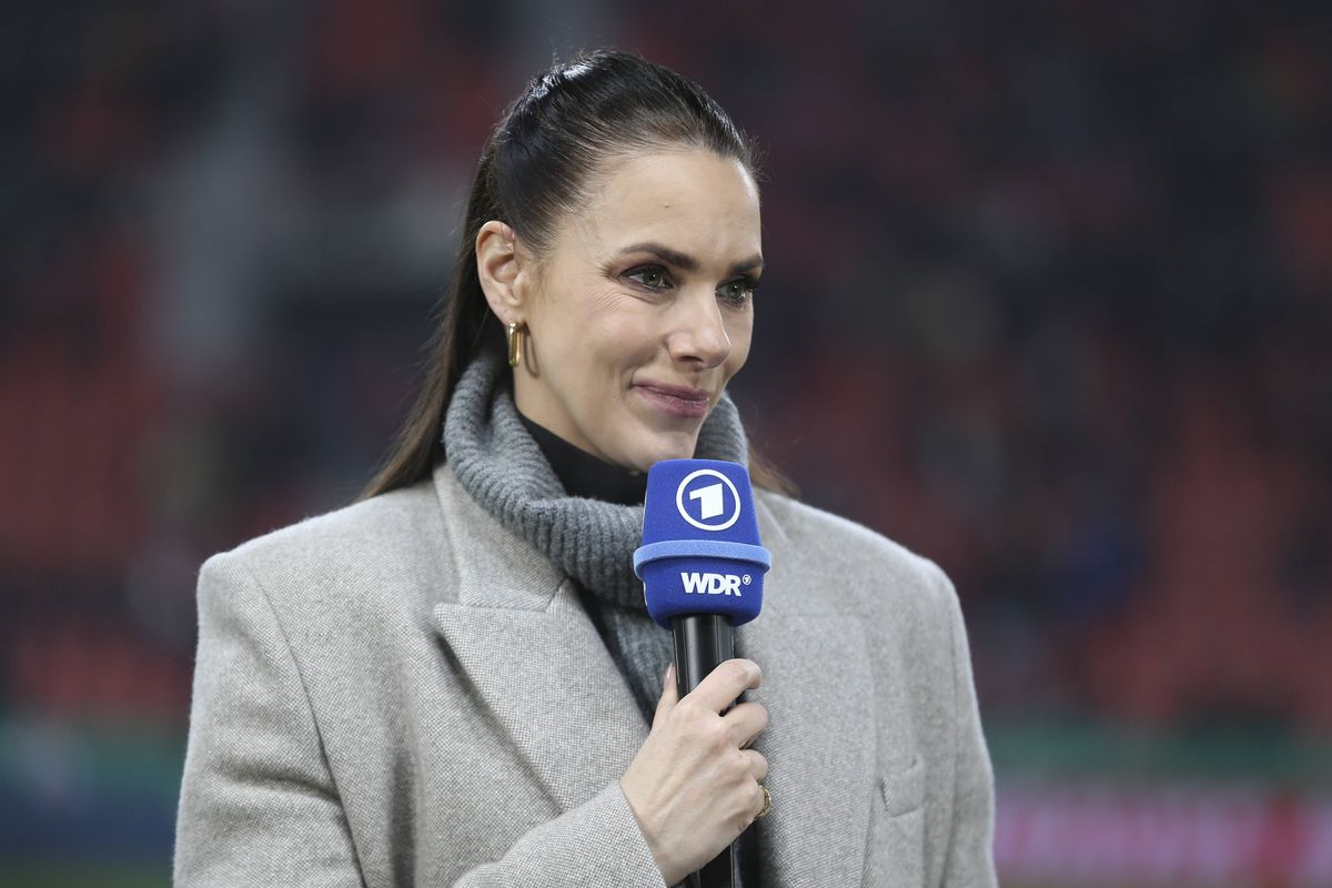 Ester Sedlacek, femeia despre care se crede că are o idilă cu Bastian Schweinsteiger