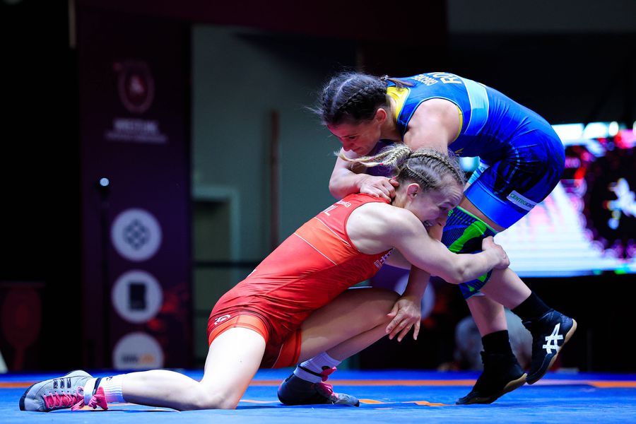 Un aur, un argint și două bronzuri într-o singură seară pentru luptătoarele din România la Campionatele Europene de la Tirana