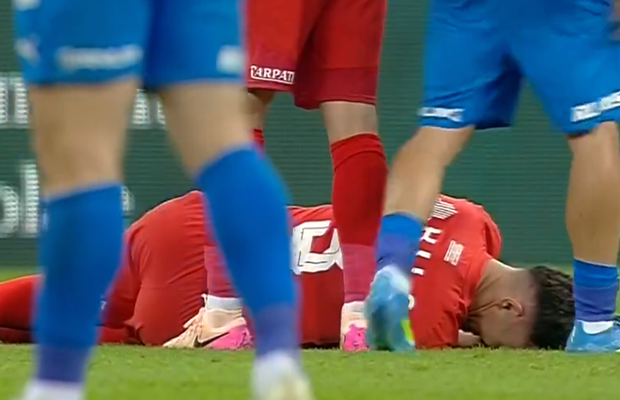 „Câinii” s-au „rupt” pe capete » Dinamo a pierdut doi titulari în primele 30 de minute