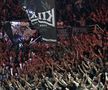 Fanii lui PAOK, omagiu pentru suporterii care și-au pierdut viața în România / foto: Facebook @Ultras Clips