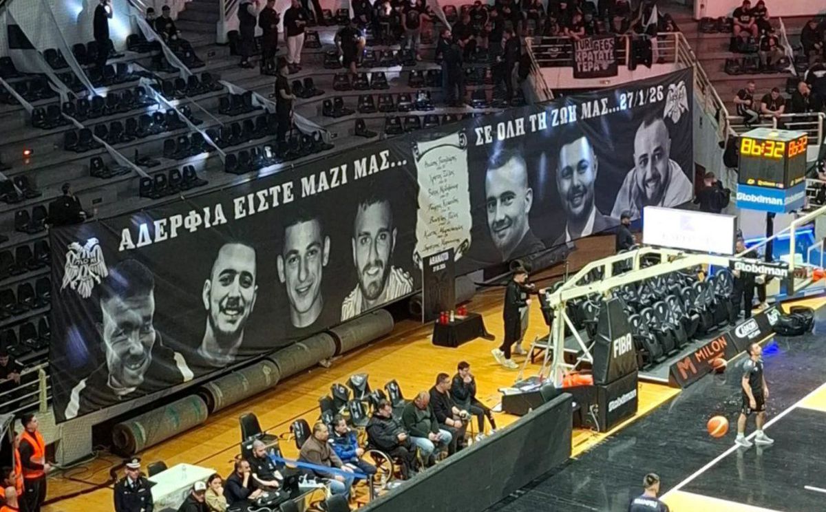 Fanii lui PAOK, omagiu pentru suporterii care și-au pierdut viața în România » Atmosferă electrizantă la Salonic