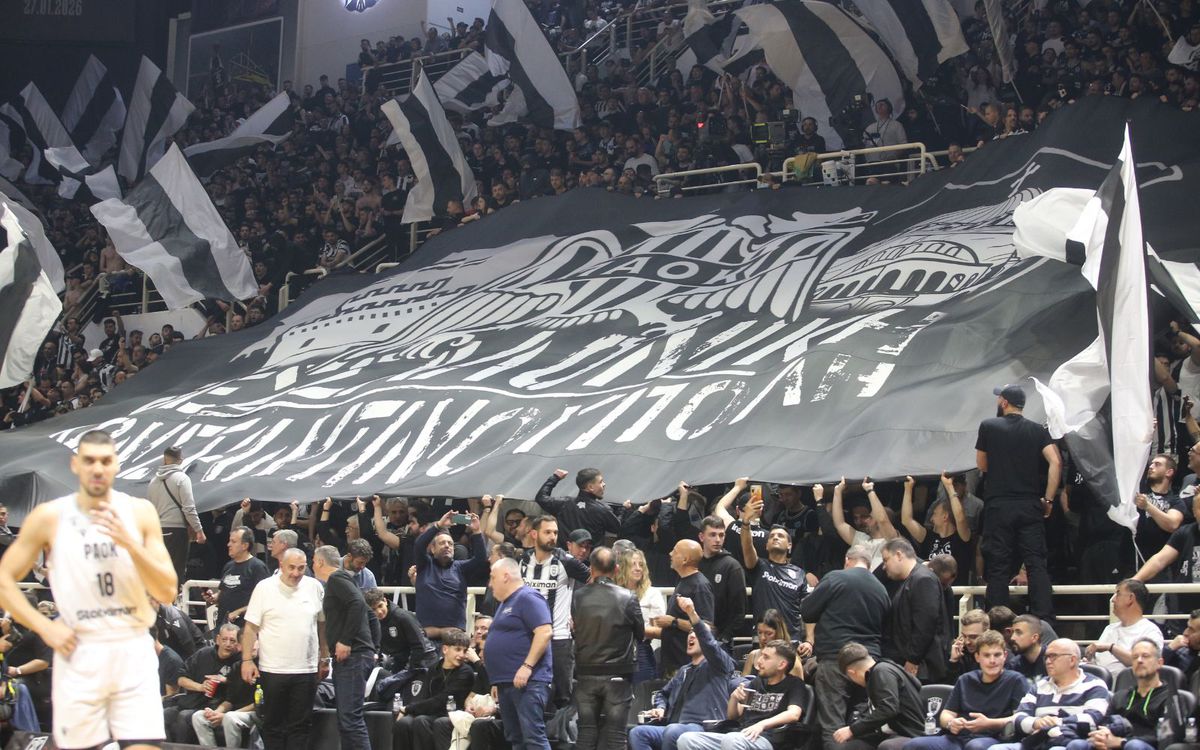 Fanii lui PAOK, omagiu pentru suporterii care și-au pierdut viața în România » Atmosferă electrizantă la Salonic