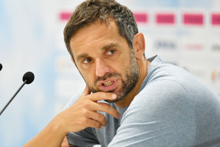 Iată primul antrenor propus la FCSB după plecarea lui Rădoi! A îmbrăcat tricoul rivalei Rapid