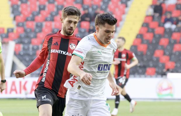 Beșiktaș - Alanyaspor, în „sferturile” Cupei Turciei » Ianis Hagi e anunțat titular!