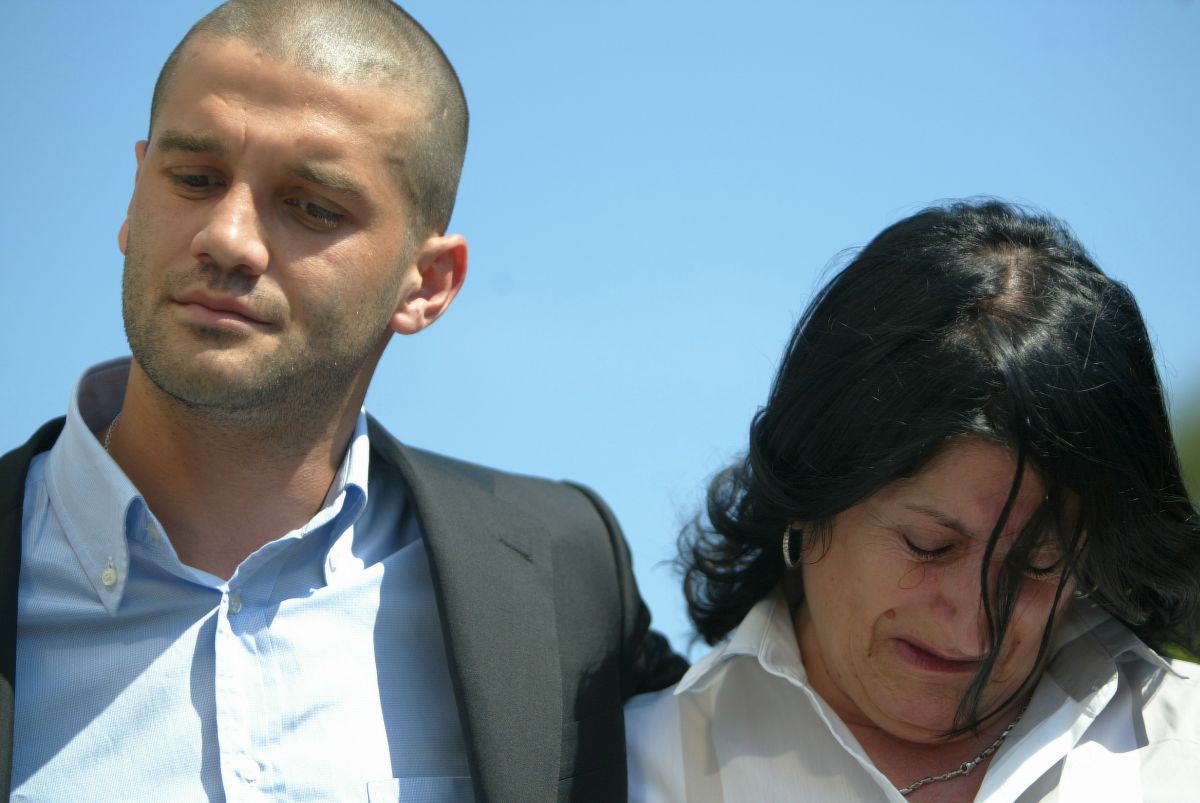 „Acasă la Cristi Chivu” » Italienii au ajuns la Reșița, în orașul campionului! Detaliul care i-a surprins: „Se întoarce pe furiș la mormânt”